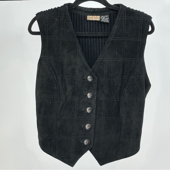 Street Wear Jackets & Blazers - Women’s Large Black Suede Knit Button-Up Vest Monochrome Contemporary‎